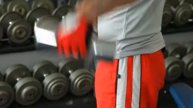 УПРАЖНЕНИЯ С ГАНТЕЛЯМИ смотреть онлайн