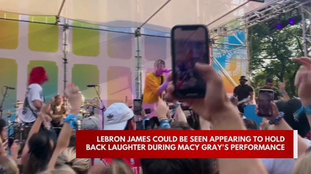 MGK Roasted For Awkward NBA All Star Game Appearance смотреть онлайн