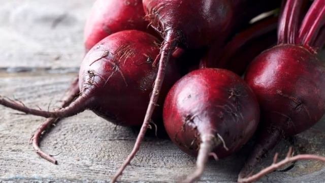 Вот ЭТИМ полезна свекла для тебя смотреть онлайн