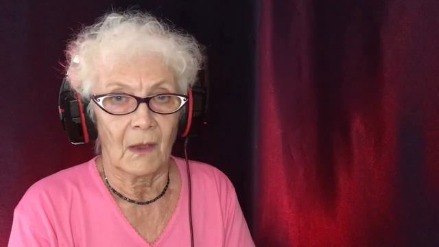 Eisbrecher - Was ist hier los? РЕАКЦИЯ БАБУШКИ ХЕЙТЕР | REACTION GRANDMA смотреть онлайн