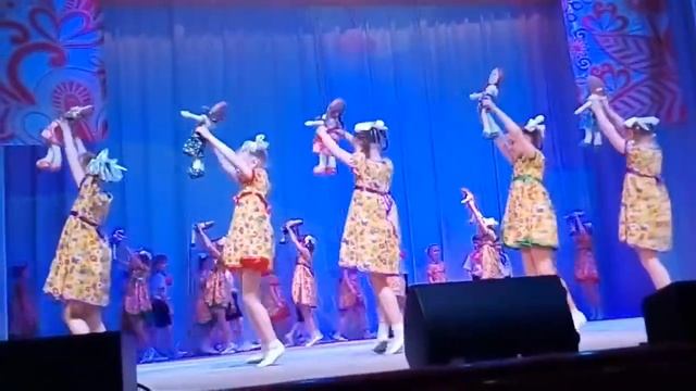 Подготовительная группа "Семечки" ансамбля "Колокольчик" город Владимир смотреть онлайн