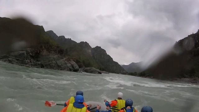 Рафтинг #3 - Прохождение порогов, р.Катунь смотреть онлайн