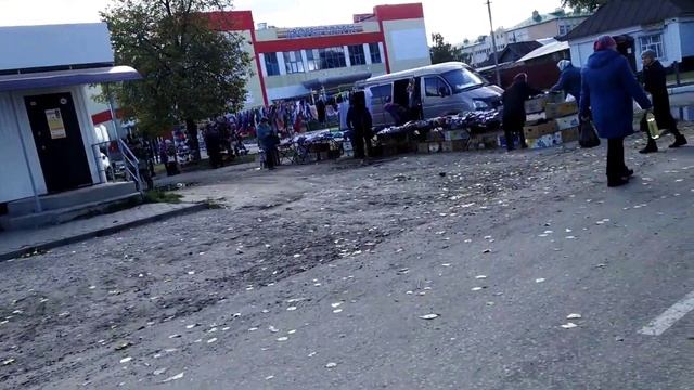 Рыночный день в посёлке Юрино.Купила Нерафинированное масло, Огурцы,Помидоры .Вкусные медовые соты? смотреть онлайн