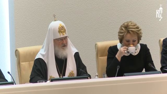 Патриарх Кирилл принял участие в Рождественских парламентских встречах в Совете Федерации смотреть онлайн