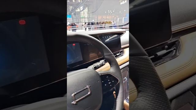 FAW Bestune T99 — самый большой внедорожник в модельном ряду FAW #shorts смотреть онлайн