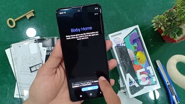 Samsung Galaxy A51 BLACK UNBOXING AND REVIEW - ZABARDAST KAMAAL BEAUTY 20 OUT 20 !! смотреть онлайн