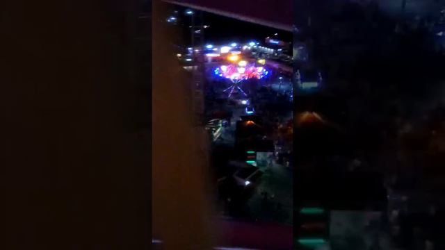 Колесо обозрения в центре Кирилловки. смотреть онлайн