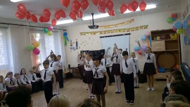 Танец "Школа" смотреть онлайн