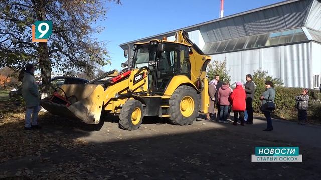 Контейнерная площадка для мусора: здесь ей не место смотреть онлайн