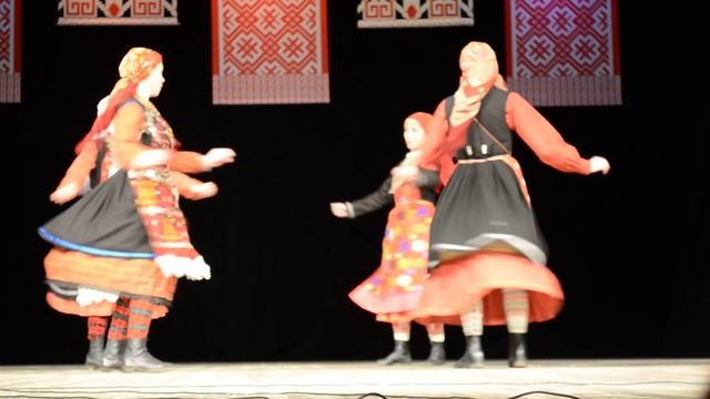 "Орина-Марина" исполняет "Эктон корка" смотреть онлайн