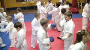 Каратэ киокушинкай.детская тренировка