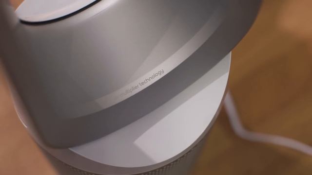 Dyson’s high-tech fan vs. a regular fan смотреть онлайн