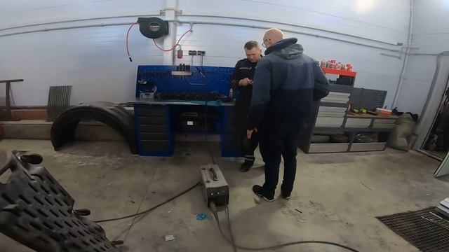 Грейдер VOLVO. Капитальный ремонт двигателя. смотреть онлайн