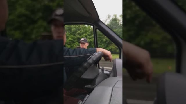 Полицейский, ОСТАНОВКА БЕЗ ПРИЧИНЫ!!! смотреть онлайн