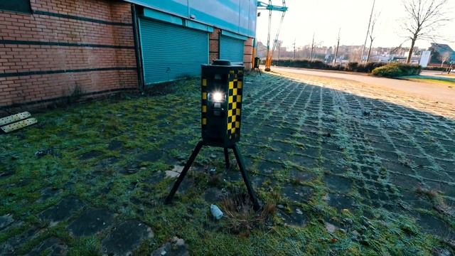 Armadillo Security System In Action “OH YEAH” смотреть онлайн