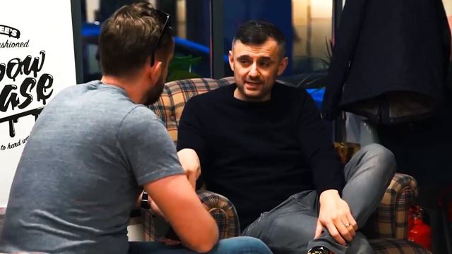 The 3 Books that Made Me My First Million in Sales смотреть онлайн