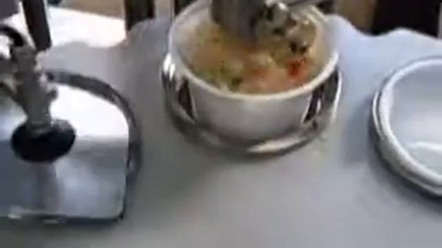 Фасовка салата в пластиковый стаканчик смотреть онлайн