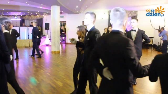 Polonez w Zespole Szkół Spożywczych i Hotelarskich - studniówka 2016 смотреть онлайн