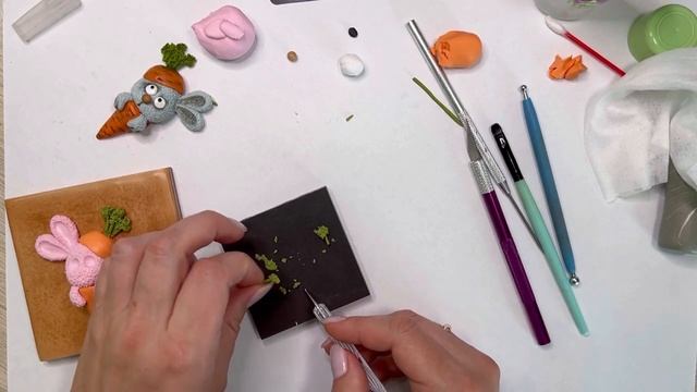 Зайка Маркошка - магнит из полимерной глины ~ Мастер-класс по лепке смотреть онлайн