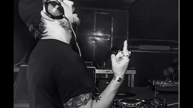 Dom & Kemal - Moulin Rouge (Dieselboy, Karl K & Kaos remix) смотреть онлайн