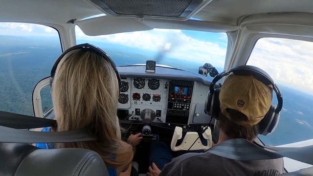 Buckle Up and Fly with Me: A First-Timer's Debonair Beechcraft Experience - Private Pilot Journey смотреть онлайн