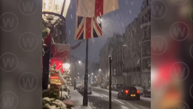 England is Freezing! Crazy Snow Storm in London, UK (Dec. 12, 2022) смотреть онлайн