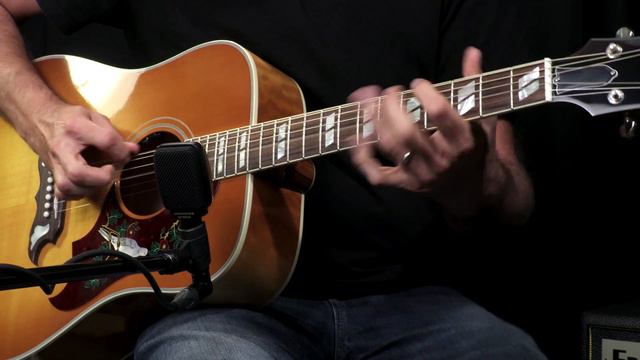 Gibson Limited Edition Dove • SN: 11046075 смотреть онлайн