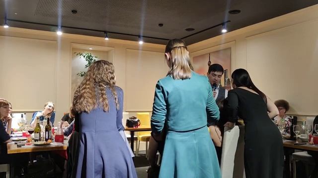 КЛАССНЫЙ КОНКУРС НА НОВОГОДНЕМ КОРПОРАТИВЕ "УГАДАЙ МЕЛОДИЮ"! смотреть онлайн