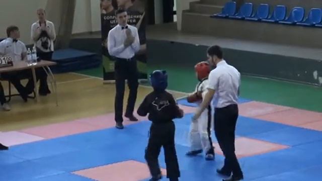 Гриченюк Юрий 1.1 ПОИНТ 28.05.15 Кубок Крыма по кикбоксингу WAKO смотреть онлайн