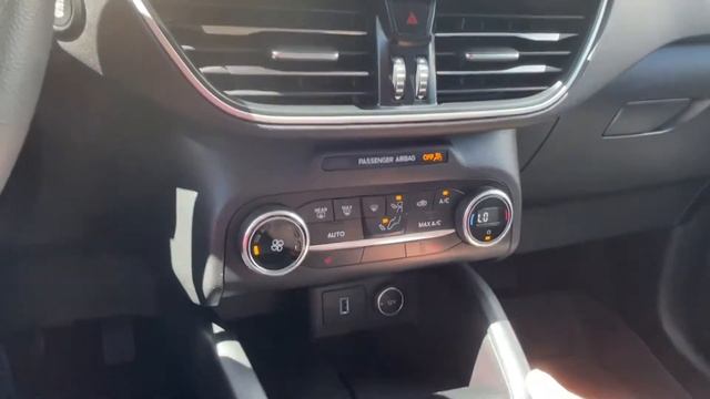 2020 Ford Escape SE + NAV, Lane Keeping, AWD Review | Island Ford смотреть онлайн