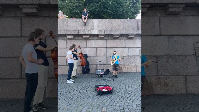 ВАХТЁРЫ НА ГИТАРЕ В ПИТЕРЕ!!! смотреть онлайн