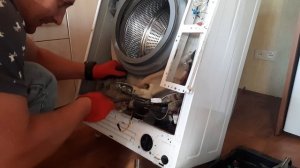 Ремонт пральної машини Samsung wf6458s7w заміна тена та ремонт лотка  частина 2