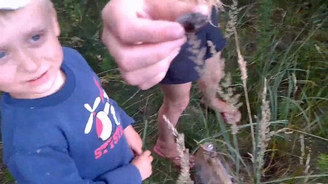 Гуляю с моей дв. младшей сестрой и с дв. младшим братом смотреть онлайн