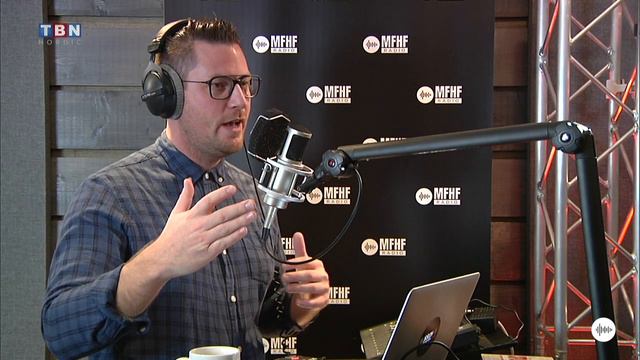 Tigleth Malkey gästar studion! смотреть онлайн