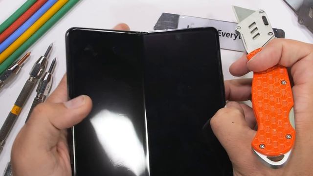 Samsung Z Fold 5 Durability Test! - They said it was strong... смотреть онлайн