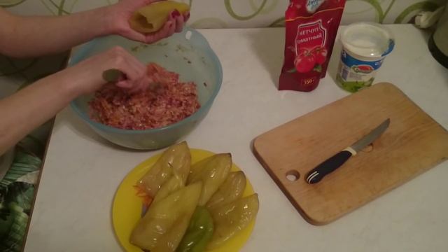 Фаршированный перец с мясом! Простой рецепт на ужин и обед! смотреть онлайн