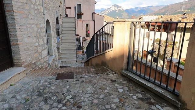 Walking Tour Montefranco (Terni) - Umbria Italy - Video 4K With Captions