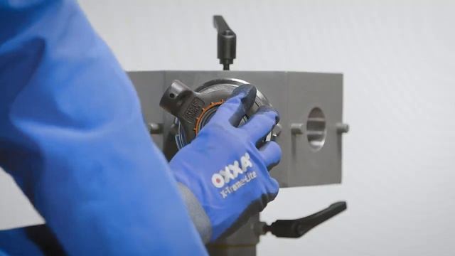 Mounting and dismounting of SKF Self-aligning ball bearings смотреть онлайн