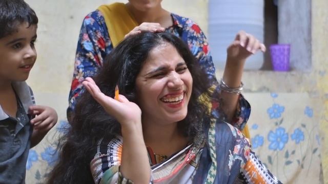 Long Black Hairs Nits Lices Checking | ASMR Pakistan смотреть онлайн