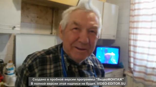 Танцы на улице.А Вам слабо в 90 лет так угощать? смотреть онлайн