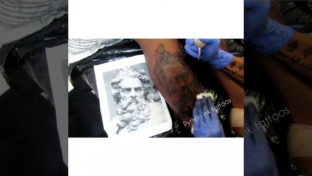 Zeus Statue Tattoo смотреть онлайн