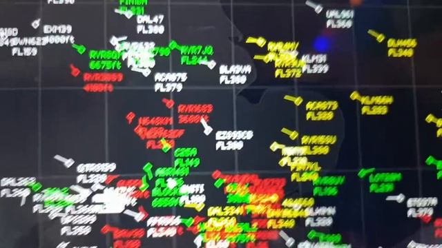 Flight Radar 24 (radar view) смотреть онлайн