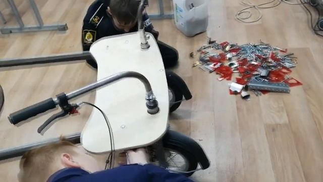 Хочу уметь изобретать Колёсный двухпарусный буер смотреть онлайн