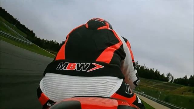 Honda VTR 1000 SP-1 (RC51, RVT1000R) смотреть онлайн