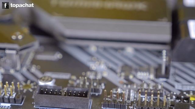 [REVIEW] MSI B550 Tomahawk : le monstre de sa gamme - TopAchat [FR] смотреть онлайн