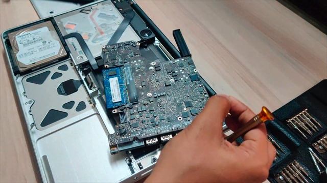MacBook Pro A1278 LogicBoard MLB Replacement смотреть онлайн