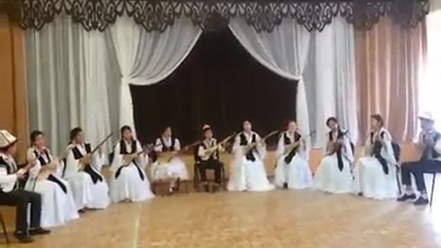 Образовательный центр "Бучур". Машботой смотреть онлайн