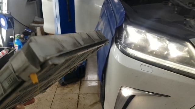 Toyota, Lexus. Замена салонного фильтра, как делать не нужно? Заметки. смотреть онлайн