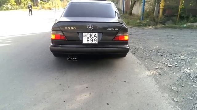 Mercedes W124 E500 AMG ВОЛК  Нереальная мощь старта!