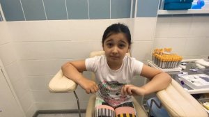 VLOG . ЕДЕМ ПРОКАЛЫВАТЬ УШКИ . ПЕРВЫЕ СЕРЁЖКИ В 9 ЛЕТ